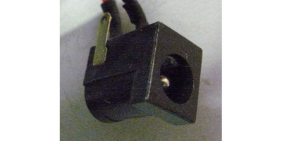 Гнездо для подключения зарядного устройства